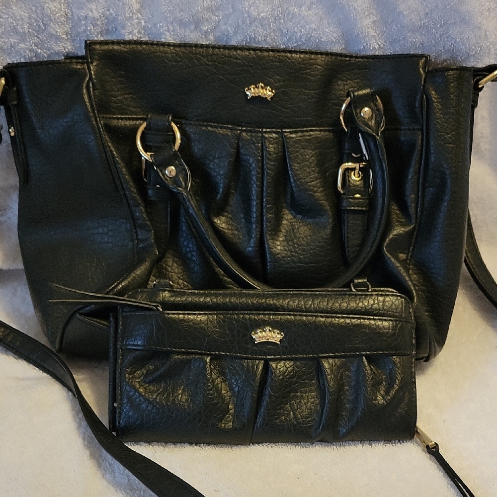 Juicy Coture Purse And Wallet